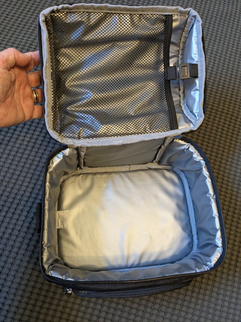 Bentgo Deluxe Lunch Bag with Lunch Box Containers and Ice Pack - Picture 7 of 14